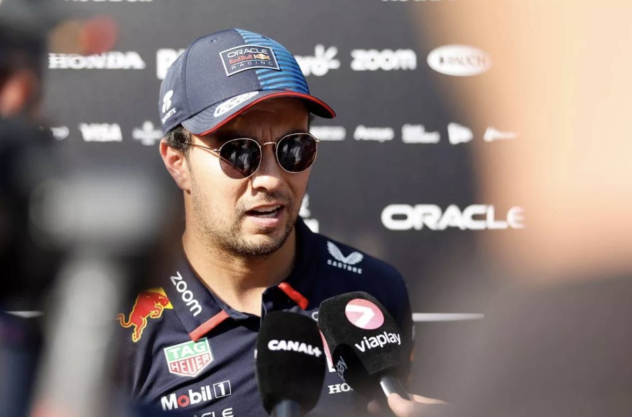 红牛车队轻取雷诺车队，佩雷兹关键制胜