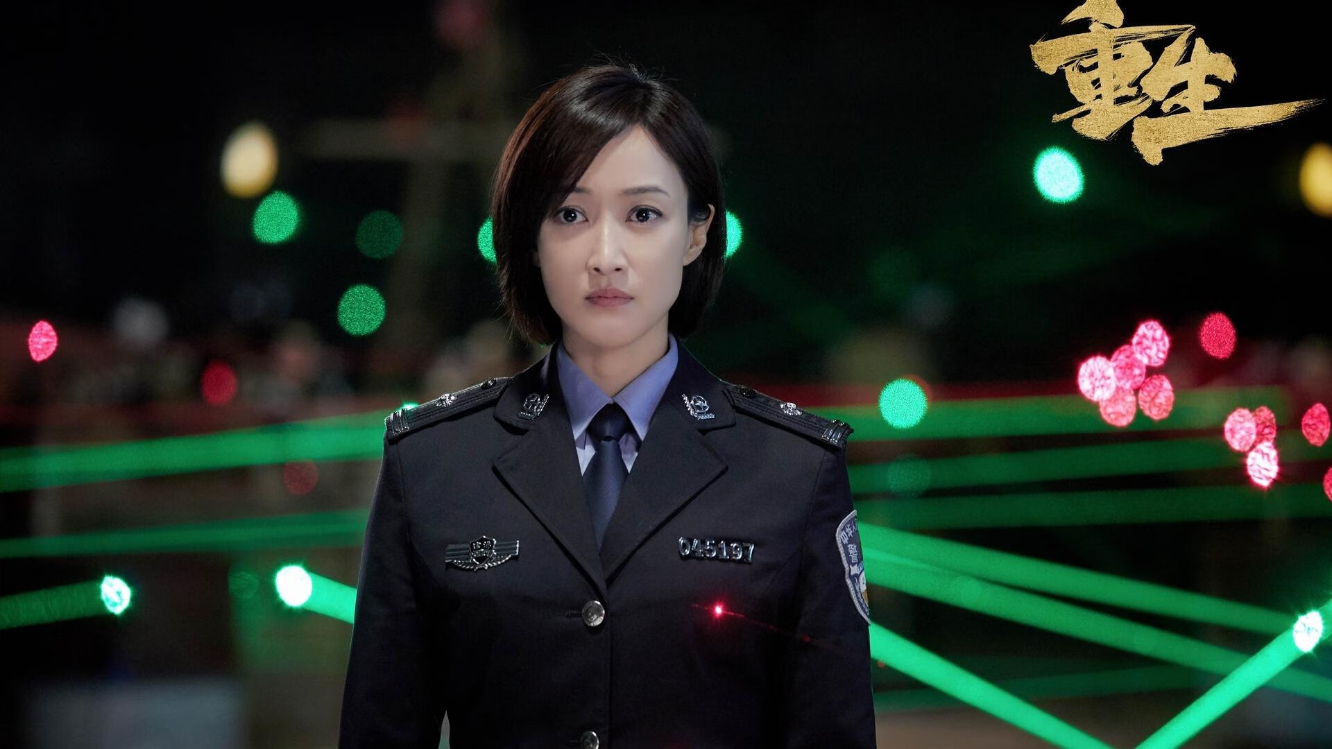 机械臂撕裂黄昏，黄喜灿的救赎，托起里昂的欧联重生之路